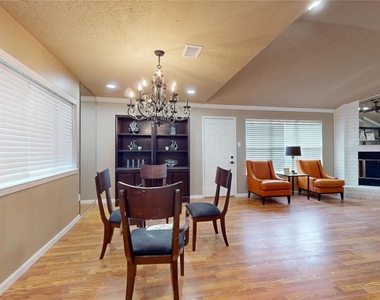 1022 Manorglen Drive - Photo Thumbnail 21