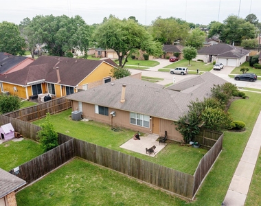 1022 Manorglen Drive - Photo Thumbnail 40