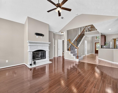 4507 Lakefront Terrace Drive - Photo Thumbnail 18