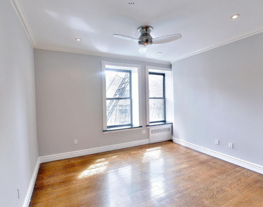 124 East 24th Street - Photo Thumbnail 7