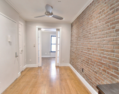 124 East 24th Street - Photo Thumbnail 1
