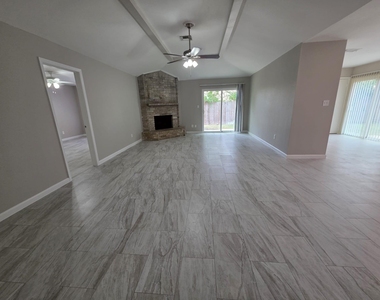 6607 Pouter Drive - Photo Thumbnail 5