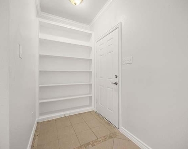 2255 Braeswood Park Drive - Photo Thumbnail 8