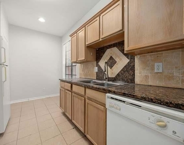 2255 Braeswood Park Drive - Photo Thumbnail 12