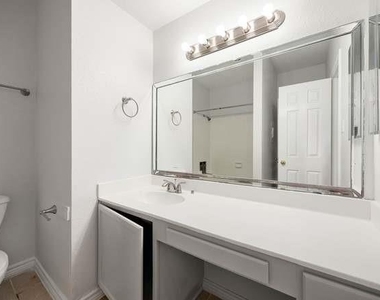 2255 Braeswood Park Drive - Photo Thumbnail 19