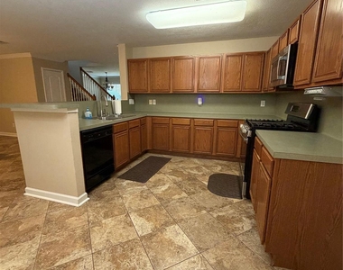 7739 Hunters Peak Lane - Photo Thumbnail 5