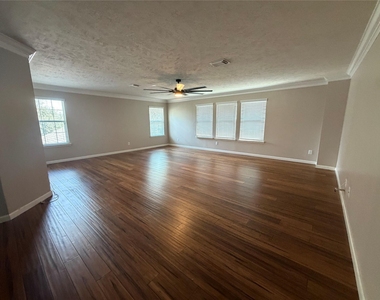 7739 Hunters Peak Lane - Photo Thumbnail 7