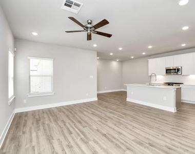 21034 Shore Oak Drive - Photo Thumbnail 13