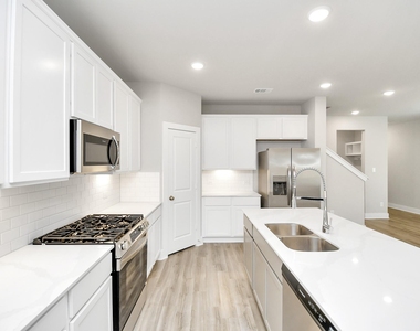 21034 Shore Oak Drive - Photo Thumbnail 16