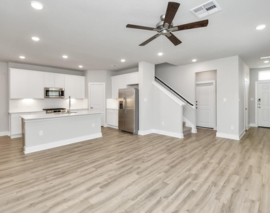 21034 Shore Oak Drive - Photo Thumbnail 14