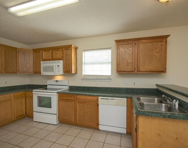 1210 Robert Street - Photo Thumbnail 19