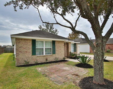 1210 Robert Street - Photo Thumbnail 8