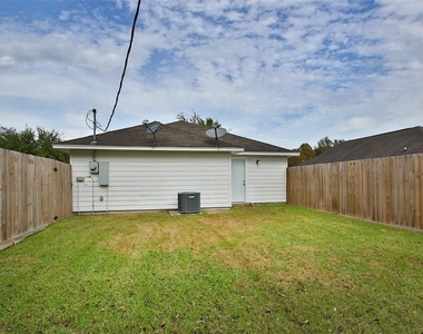 1210 Robert Street - Photo Thumbnail 36