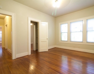 303 Northwood Street - Photo Thumbnail 15