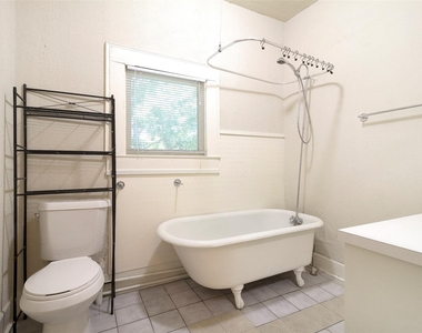 303 Northwood Street - Photo Thumbnail 10