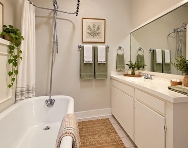 303 Northwood Street - Photo Thumbnail 26