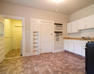 303 Northwood Street - Photo Thumbnail 20