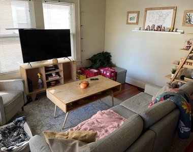 303 Northwood Street - Photo Thumbnail 4