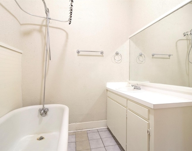 303 Northwood Street - Photo Thumbnail 25