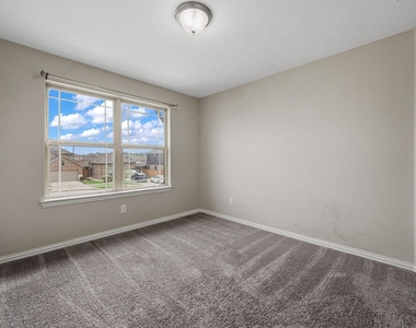 12806 Crombie Drive - Photo Thumbnail 21