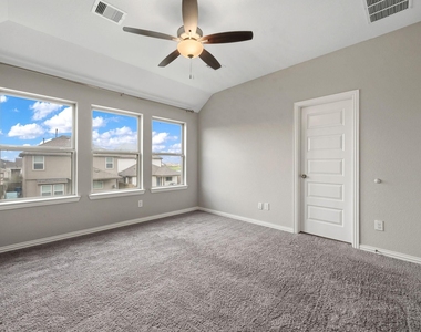 12806 Crombie Drive - Photo Thumbnail 12
