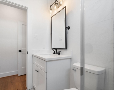 1116 Hogan Street - Photo Thumbnail 21