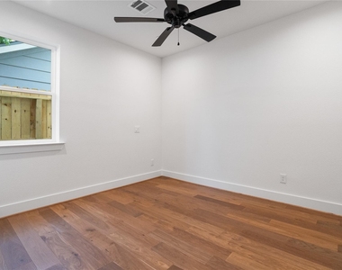 1116 Hogan Street - Photo Thumbnail 20