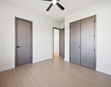 4216 Dreyfus Street - Photo Thumbnail 17