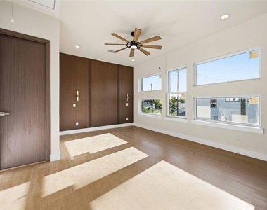 4216 Dreyfus Street - Photo Thumbnail 15