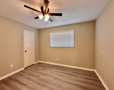 3439 Aspen Bend Drive - Photo Thumbnail 23