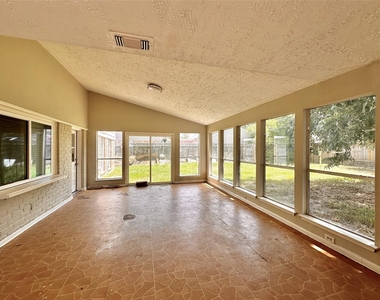3439 Aspen Bend Drive - Photo Thumbnail 25