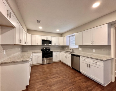3439 Aspen Bend Drive - Photo Thumbnail 6