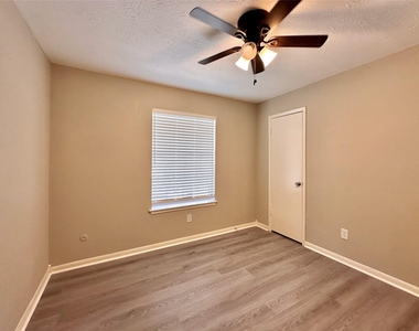 3439 Aspen Bend Drive - Photo Thumbnail 21
