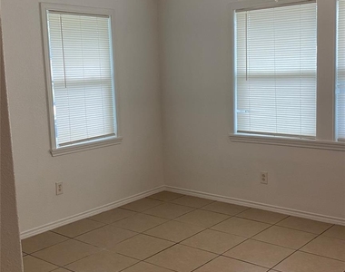 4410 Nicoini St - Photo Thumbnail 2