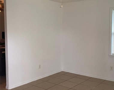 4410 Nicoini St - Photo Thumbnail 3