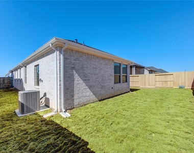 4203 Maple Glen Drive - Photo Thumbnail 31