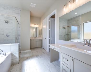 4203 Maple Glen Drive - Photo Thumbnail 12