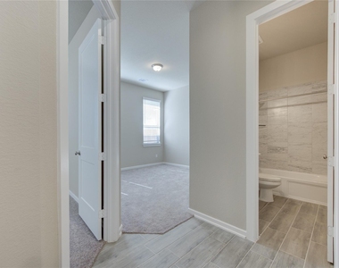 4203 Maple Glen Drive - Photo Thumbnail 21