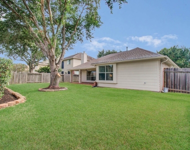 2311 Meadow Briar Drive - Photo Thumbnail 35