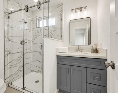 5729 Newport Street - Photo Thumbnail 3