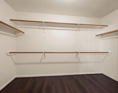 8723 Creek Willow Drive - Photo Thumbnail 21