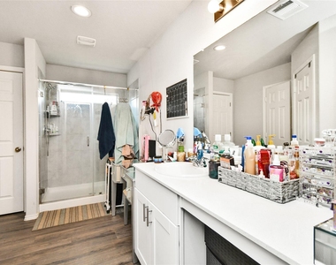 194 Bellewood Manor Drive - Photo Thumbnail 27
