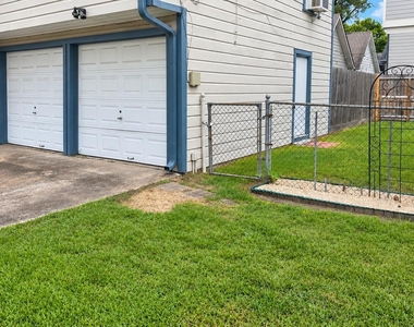 1103 E 23rd Street - Photo Thumbnail 14