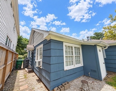 1103 E 23rd Street - Photo Thumbnail 13