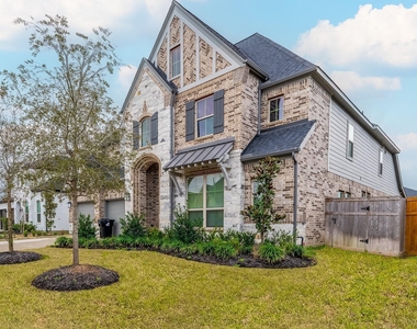 29035 Hauter Way - Photo Thumbnail 1