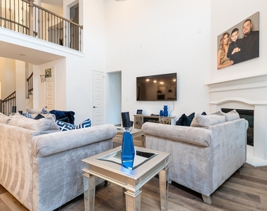 29035 Hauter Way - Photo Thumbnail 8