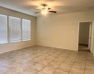9431 Summer River Drive - Photo Thumbnail 10