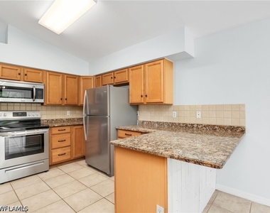 27595 Imperial River Road - Photo Thumbnail 7