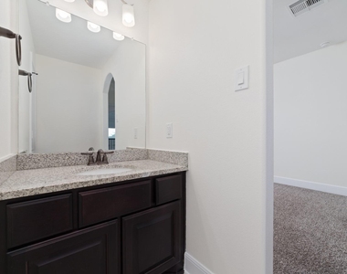 11103 Dowbeck Avenue - Photo Thumbnail 27