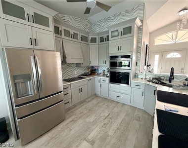 17721 Broadway Avenue - Photo Thumbnail 18